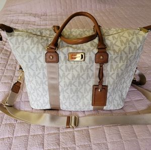 Michael Kors duffle/travel bag. Tan/Brown color.